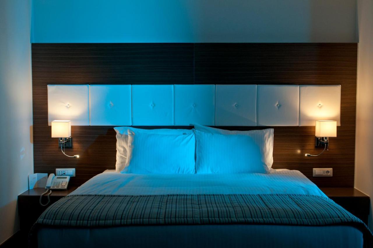 Hotel Dukagjini Peje Ngoại thất bức ảnh