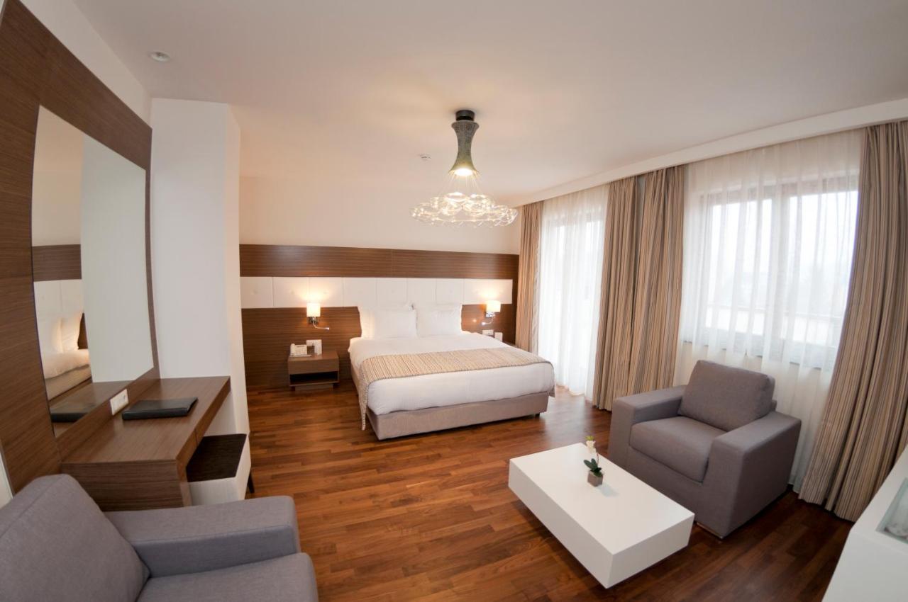 Hotel Dukagjini Peje Ngoại thất bức ảnh