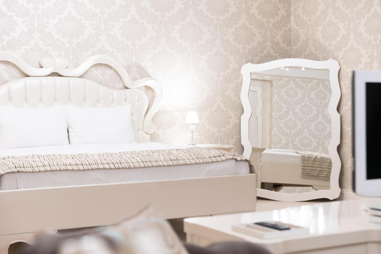 Hotel Dukagjini Peje Ngoại thất bức ảnh