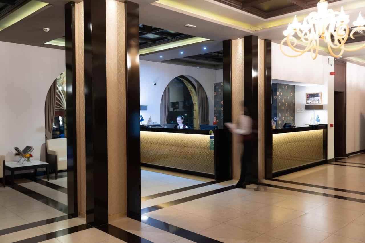 Hotel Dukagjini Peje Ngoại thất bức ảnh