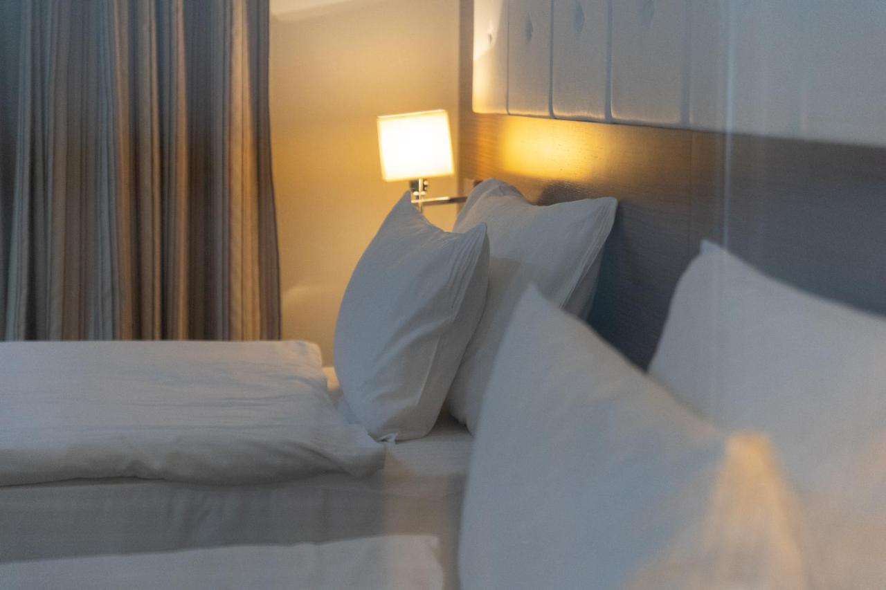 Hotel Dukagjini Peje Ngoại thất bức ảnh