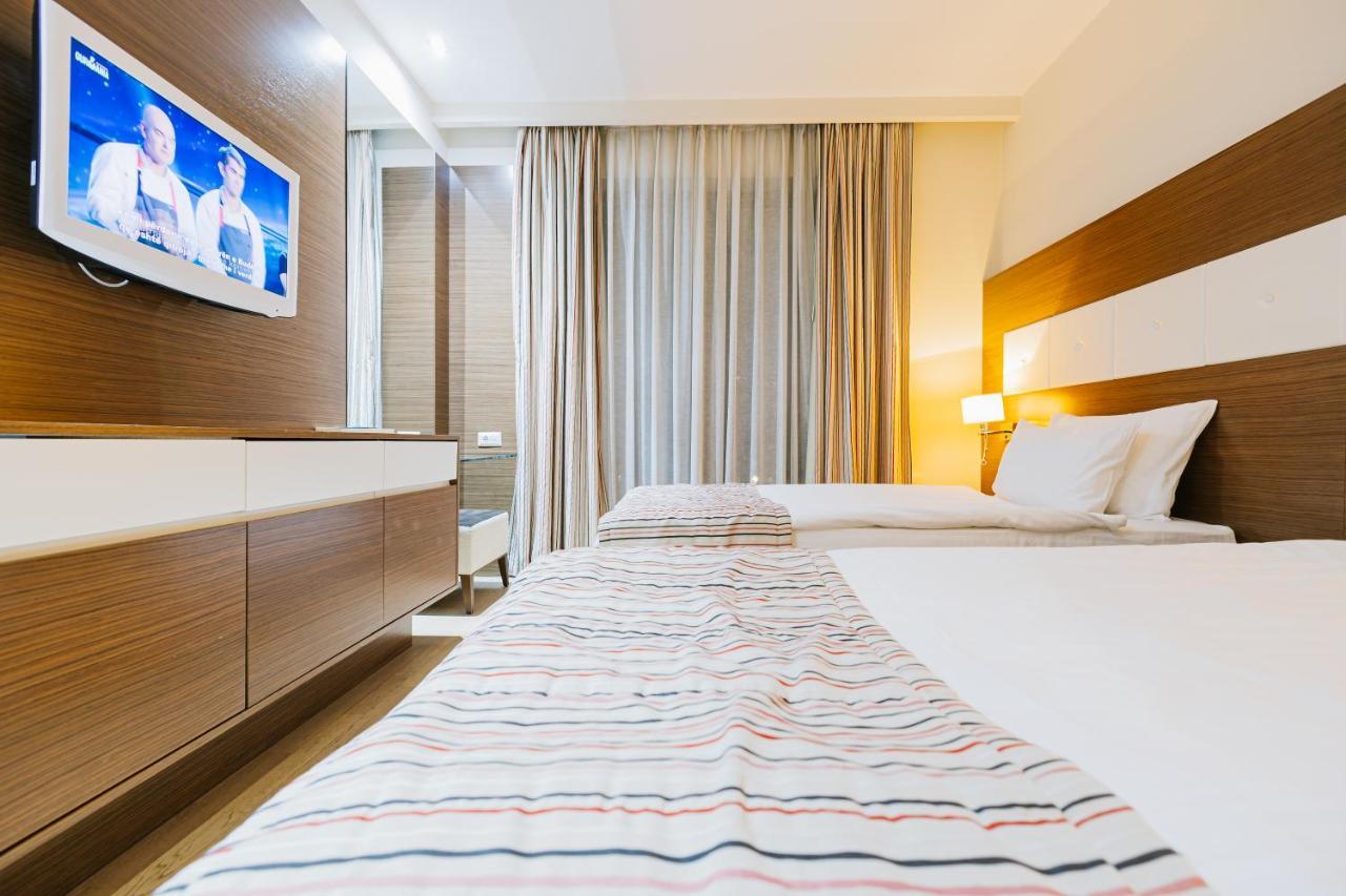Hotel Dukagjini Peje Ngoại thất bức ảnh