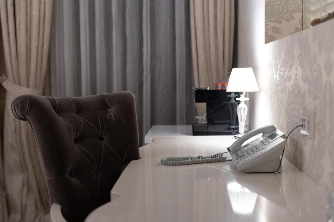 Hotel Dukagjini Peje Ngoại thất bức ảnh