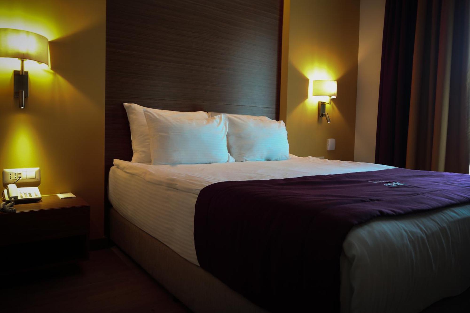 Hotel Dukagjini Peje Ngoại thất bức ảnh