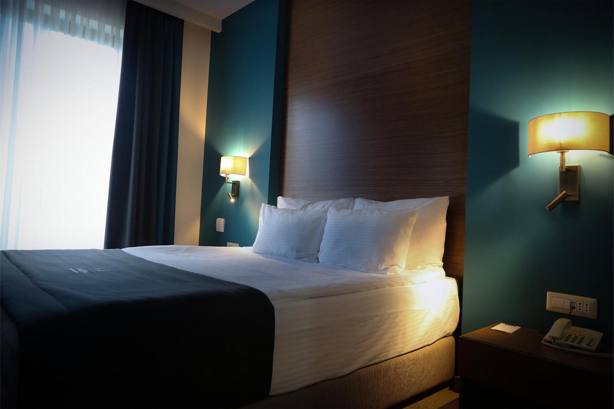 Hotel Dukagjini Peje Ngoại thất bức ảnh