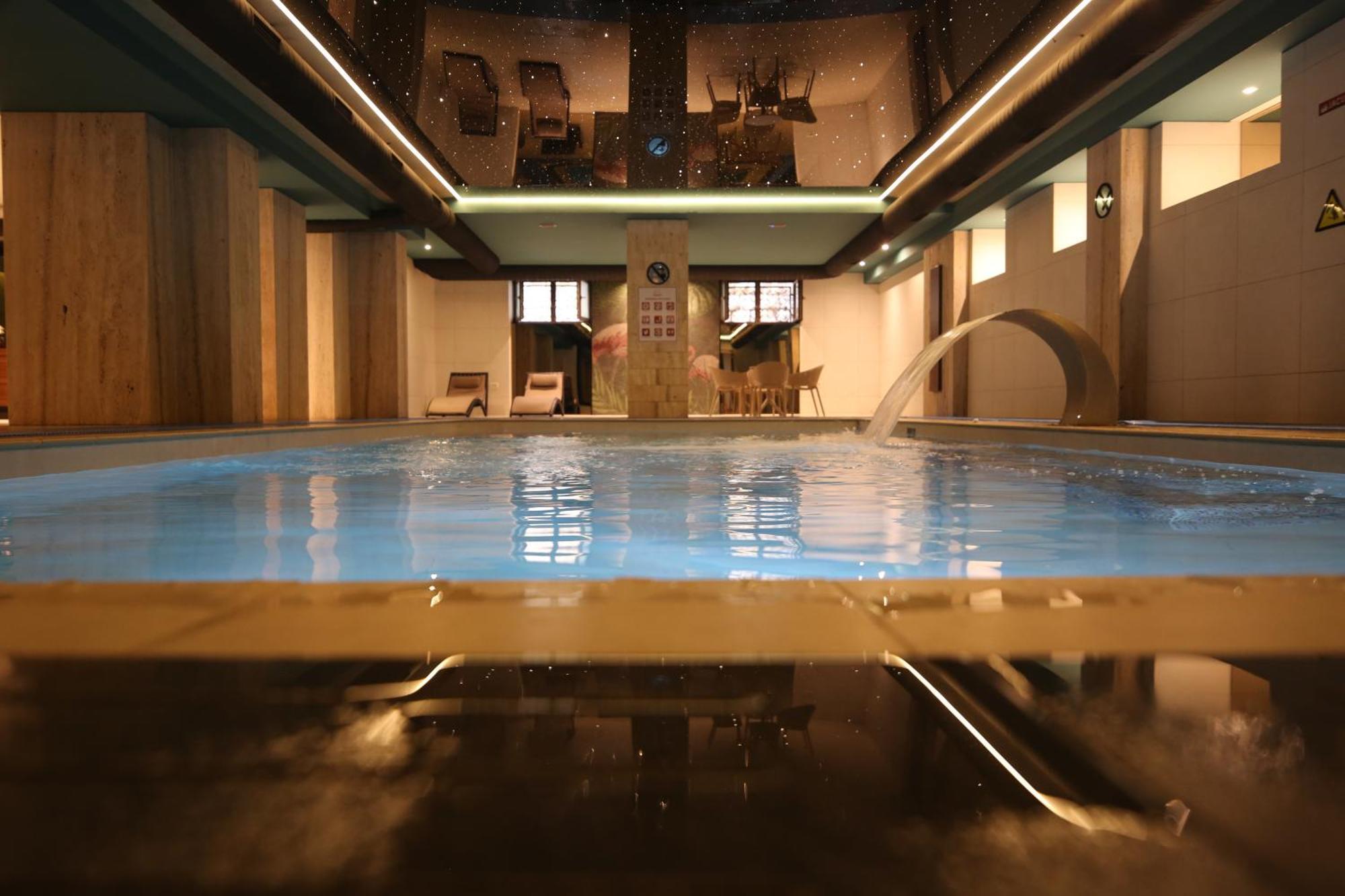 Hotel Dukagjini Peje Ngoại thất bức ảnh